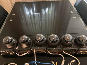 6 buiten/binnen cameras  - beschikbaar voor biedingen
