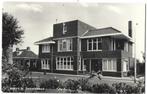 Warffum, Gemeentehuis, Verzamelen, Ansichtkaarten | Nederland, Groningen, 1960 tot 1980, Ongelopen, Verzenden