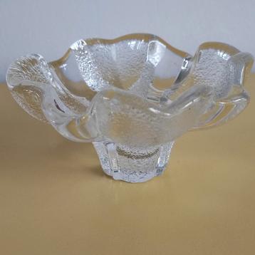 Kandelaar van Orrefors Sweden Lars Hellsten Design

 beschikbaar voor biedingen