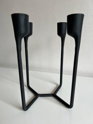 Deens Design Normann Copenhagen Heima Kandelaar  Gietijzer beschikbaar voor biedingen