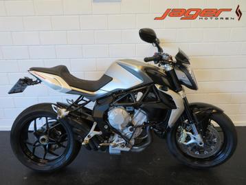 MV Agusta BRUTALE 675 SUPER FRAAI! (bj 2013) beschikbaar voor biedingen