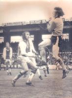 VOETBAL PERSFOTO 1973 AJAX AMSTERDAM v FC UTRECHT, Verzamelen, Sportartikelen en Voetbal, Ophalen of Verzenden, Zo goed als nieuw