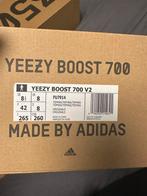 Jeezy boost 700 v2 maat 42 tephra, Ophalen of Verzenden, Zo goed als nieuw