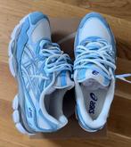 Asics gel NYC arcitc sky, Sport en Fitness, Volleybal, Verzenden, Zo goed als nieuw, Schoenen