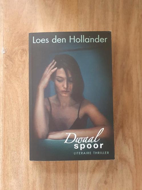 Loes den Hollander - Dwaalspoor, Boeken, Thrillers, Zo goed als nieuw, Nederland, Ophalen of Verzenden