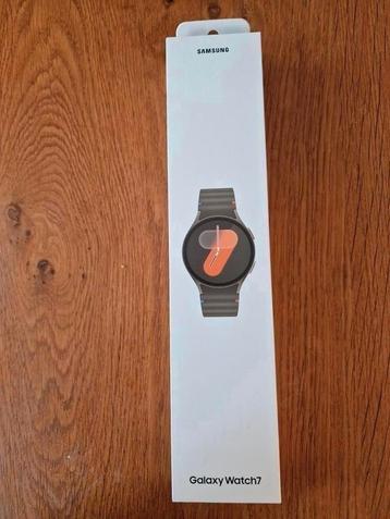 Samsung Galaxy Watch 7 Green (4G LTE, 40mm) - Nieuw beschikbaar voor biedingen