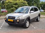 Hyundai Tucson 2.0 I 2WD 2008 Grijs NIEUWE APK / BEURT!, Stof, 74 €/maand, 4 cilinders, Origineel Nederlands