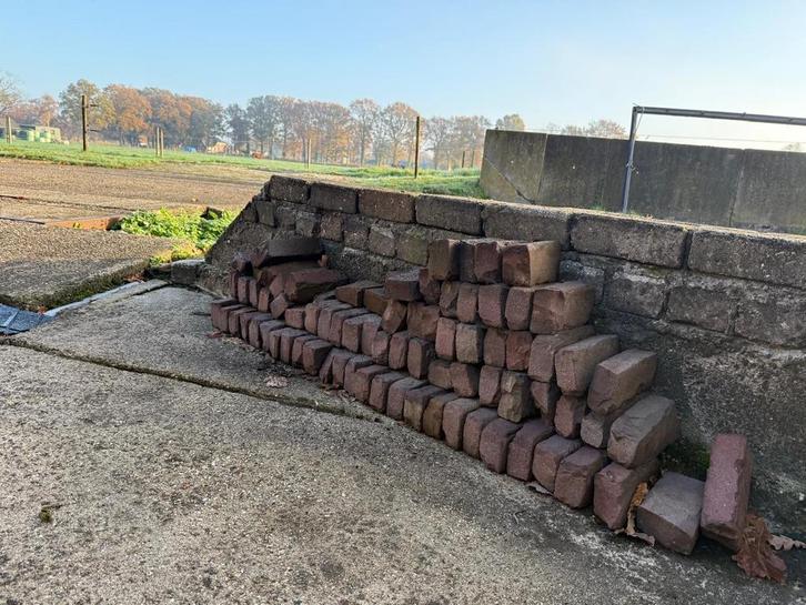 Ouderwetse Gebakken Waaltjes - circa 1m2, Tuin en Terras, Tegels en Klinkers, Gebruikt, Klinkers, Minder dan 5 m², Ophalen