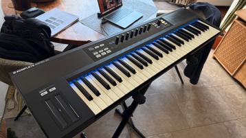 Native Instruments Komplete Kontrol S61 beschikbaar voor biedingen