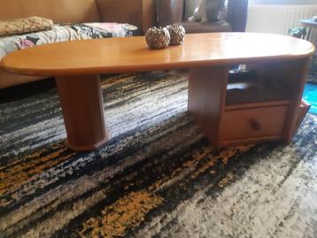 Salontafel. beschikbaar voor biedingen