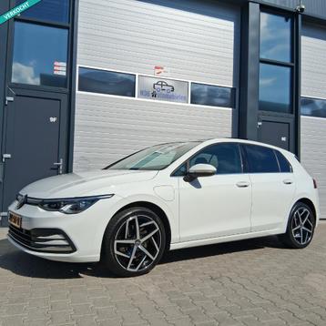 Volkswagen Golf 1.4 GTE E-Hybrid 204pk DSG 2021/PANO/ DEALER beschikbaar voor biedingen