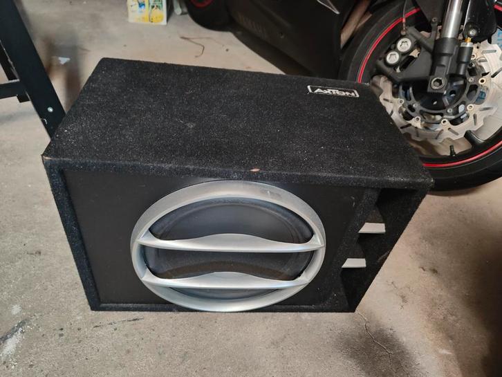 Axton AXB-30 auto subwoofer, Auto diversen, Autospeakers, Zo goed als nieuw, Ophalen
