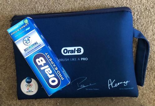 Nieuwe toilettas Oral B inclusief tandpasta pro-expert, Sieraden, Tassen en Uiterlijk, Toilettassen, Nieuw, Heer of Dame, Blauw