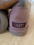 Ugg s maat 39 w 8 gedragen maar nog heel goed, UGG, Bruin, Overige typen, Ophalen of Verzenden