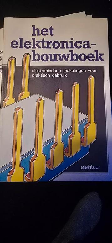 Het electronica-bouwboek beschikbaar voor biedingen
