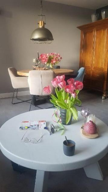 Te koop ronde salontafel 