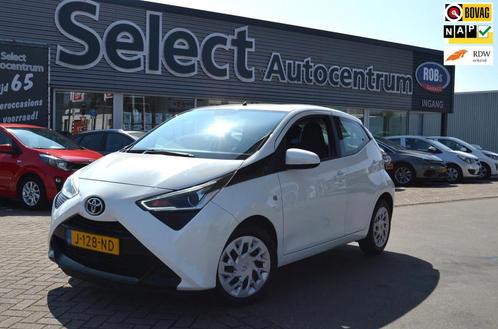 Toyota Aygo 1.0 VVT-i x-play|AUTOMAAT|CAMERA|CARPLAY|DEALER, Auto's, Toyota, Bedrijf, Te koop, Aygo, ABS, Achteruitrijcamera, Airbags
