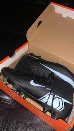 Nike Voetbalschoenen - Nieuw in doos!, Ophalen of Verzenden, Nieuw, Schoenen