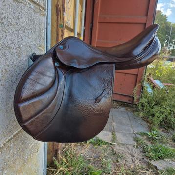 Stübben Portos DeLuxe springzadel beschikbaar voor biedingen