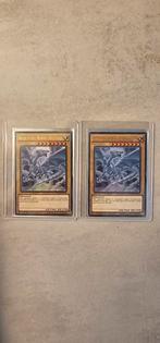 2x Blue-Eyes White Dragon MVP1-ENSV4 Mint, Ophalen of Verzenden, Zo goed als nieuw, Meerdere kaarten