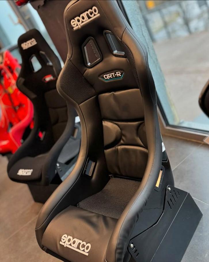 Sparco QRT-R Kuipstoel Sportstoel Racestoel FIA Sky leder, Auto diversen, Tuning en Styling, Ophalen of Verzenden