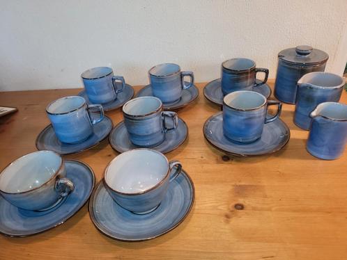Volendams aardewerk blauw kop en schotels suikerpot melkkan, Huis en Inrichting, Keuken | Servies, Zo goed als nieuw, Kop(pen) en/of Schotel(s)