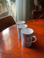 3 ZGAN HELE LEUKE WILLIAM MORRIS PIMPERNEL BEKERS MET OOR, Ophalen of Verzenden, Zo goed als nieuw, Overige stijlen, Kop(pen) en/of Schotel(s)