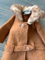 Vintage Barbie Jas Mantel "Cold Outside " 60's, Ophalen of Verzenden, Gebruikt, Kleertjes