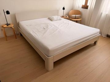 Verschillende Auping Auronde 180 x 200 beschikbaar voor biedingen