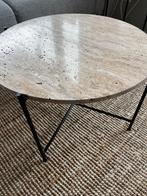 Marmeren beige ronde salontafel met zwarte poten, Huis en Inrichting, Tafels | Salontafels, Ophalen, Overige materialen, 50 tot 100 cm