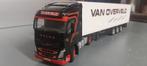 Volvo FH met kastentrailer wsi van overveld