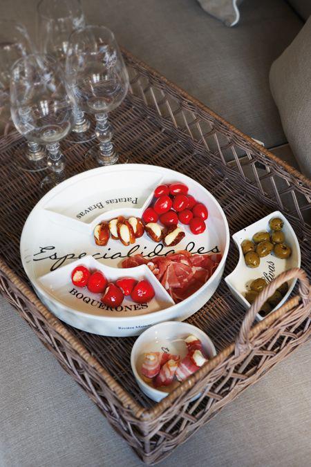 Riviera Maison Especialidades party plate, Huis en Inrichting, Keuken | Servies, Zo goed als nieuw, Ophalen of Verzenden