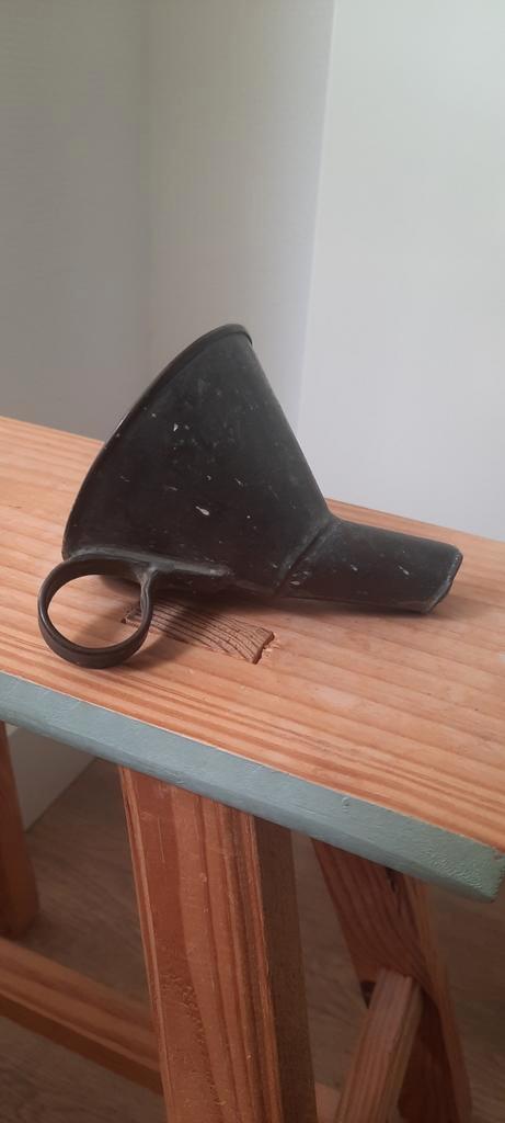 Vintage Metalen Trechter met Handvat, Antiek en Kunst, Antiek | Keukenbenodigdheden, Ophalen of Verzenden