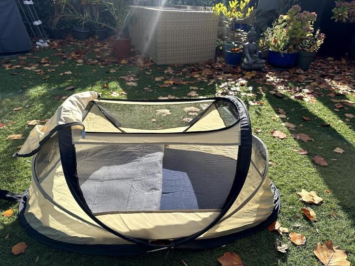 Gratis 1 ding en nieuwe Baby-jas en Baby Tent zijn goedkope, Kinderen en Baby's, Babykleding | Baby-zwemkleding, Zo goed als nieuw