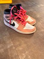 Roze Air Jordan 1 Mid Sneakers Maat 41, Kleding | Dames, Schoenen, Ophalen of Verzenden, Gedragen, Roze, Sneakers of Gympen