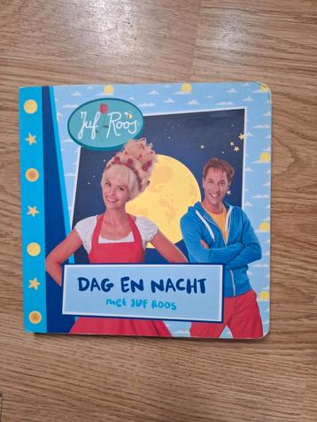 Hardcover boek Juf Roos dag en nacht in nette staat, leerzaa beschikbaar voor biedingen