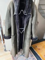 ECHTE SUEDE JAS (lammy coat)MET BONT VOERING TOT MAAT 46, Kleding | Dames, Jassen | Winter, Verzenden, Zo goed als nieuw, Maat 42/44 (L)