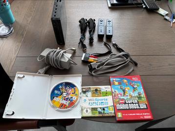 Nintendo Wii + 2 Controllers + 3 Spellen Mario/Wii sport/JD beschikbaar voor biedingen