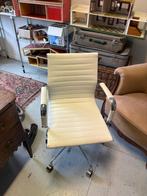 Replica Eames vitra bureaustoel, Huis en Inrichting, Bureaustoelen, Ophalen, Gebruikt, Wit, Bureaustoel