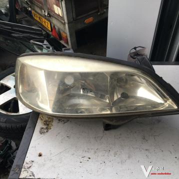 Opel Astra G 3 drs 1997 Koplamp Rechts beschikbaar voor biedingen
