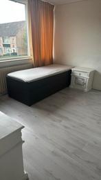 Kamer te huur in rustige buurt