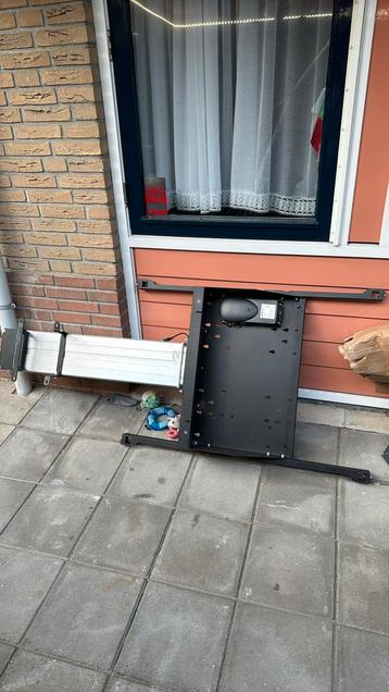 Digiboard standaard beschikbaar voor biedingen