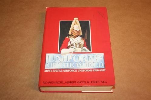 Uniforms of the World - Army, Navy, Airforce Uniforms, Boeken, Oorlog en Militair, Gelezen, Ophalen of Verzenden