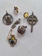 Diverse religieuze speldjes en hangers, Verzamelen, Religie, Ophalen of Verzenden