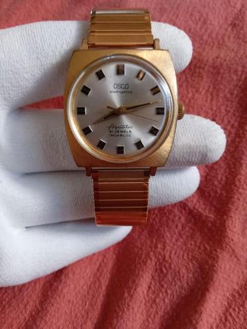 Ik verkoop een mechanisch horloge. Het werkt goed. beschikbaar voor biedingen