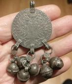 Antieke zilveren Munt Hanger Yemen Maria Theresia Taler 1780, Ophalen of Verzenden, Zo goed als nieuw, Zilver, Overige materialen