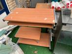 Bureau gratis zonde om weg te gooien, Huis en Inrichting, Ophalen, Met wielen, Gebruikt, Bureau