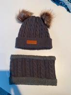 Muts & Sjaal Set 2-4 jaar - Grijs, Kinderen en Baby's, Babykleding | Mutsen, Sjaals en Wanten, Ophalen of Verzenden, Zo goed als nieuw