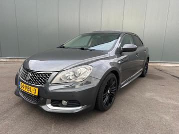 Suzuki Kizashi 2.4 Sport AUTO ROOKT | CAR SMOKES | EX BPM !  beschikbaar voor biedingen
