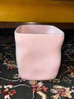 Roze bloempot, Rond, Ophalen of Verzenden, Aardewerk, Minder dan 40 cm